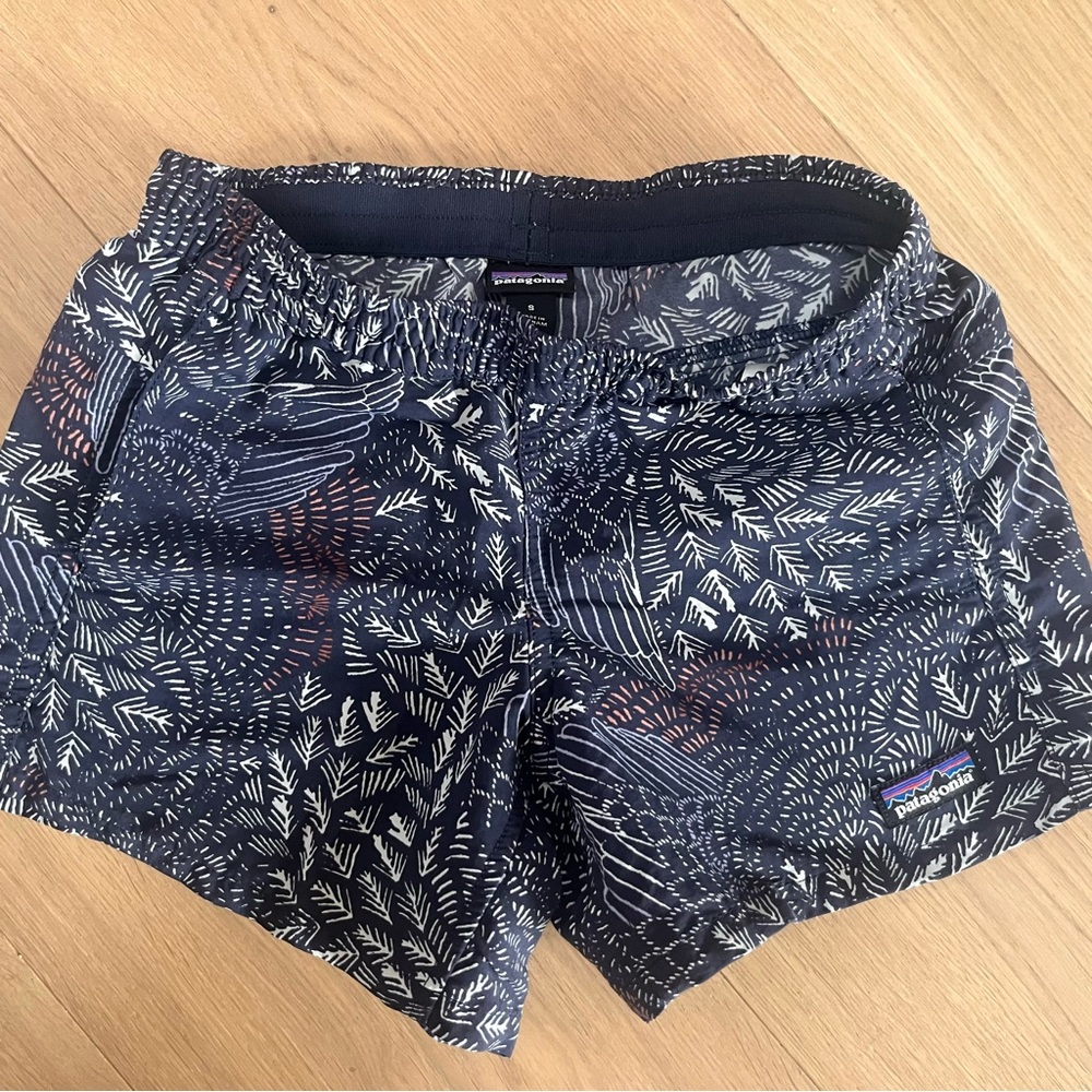 Patagonia Girl Baggies. Navy Size S.